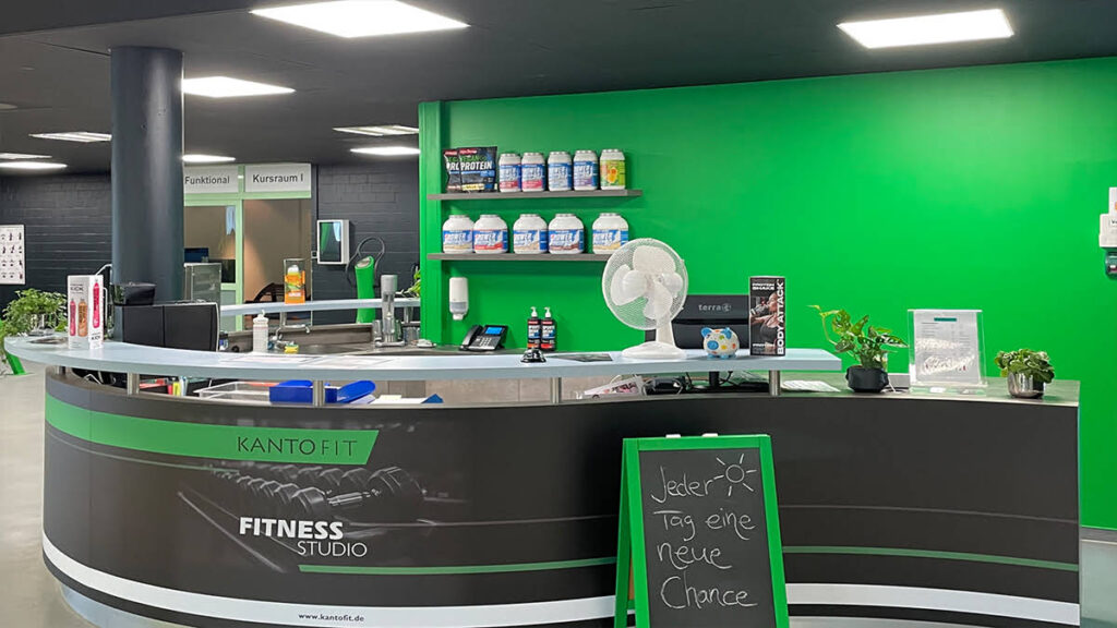 KANTO FIT Schwerin - Fitnesstresen (Bild 1)